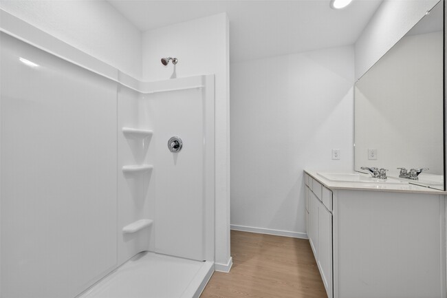 Building Photo - 16722 Spotted Oak Dr