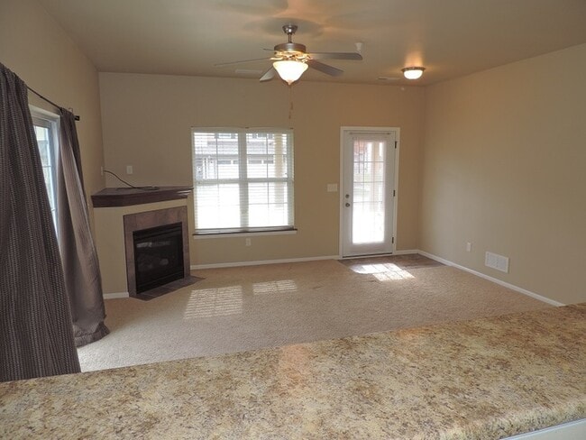 Building Photo - $1,950 | 3 Bedroom, 2.5 Bathroom Town Home | Pet Friendly* | Available for August 1st, 2026 Move In!