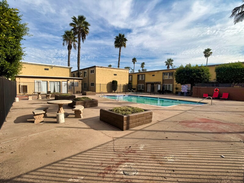 Building Photo - 1627 Pentecost Way