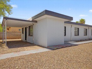 Building Photo - Cozy & Modern 2-Bedroom Home