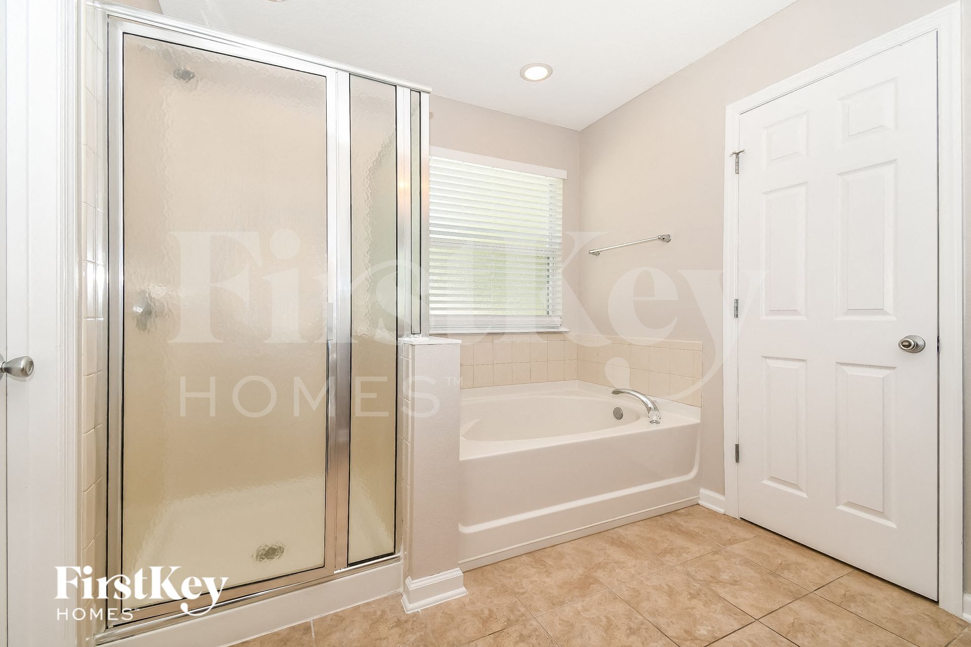 Building Photo - 342 Auburn Oaks Rd E