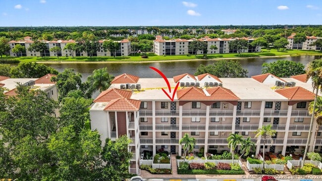 Building Photo - 6193 Pointe Regal Cir