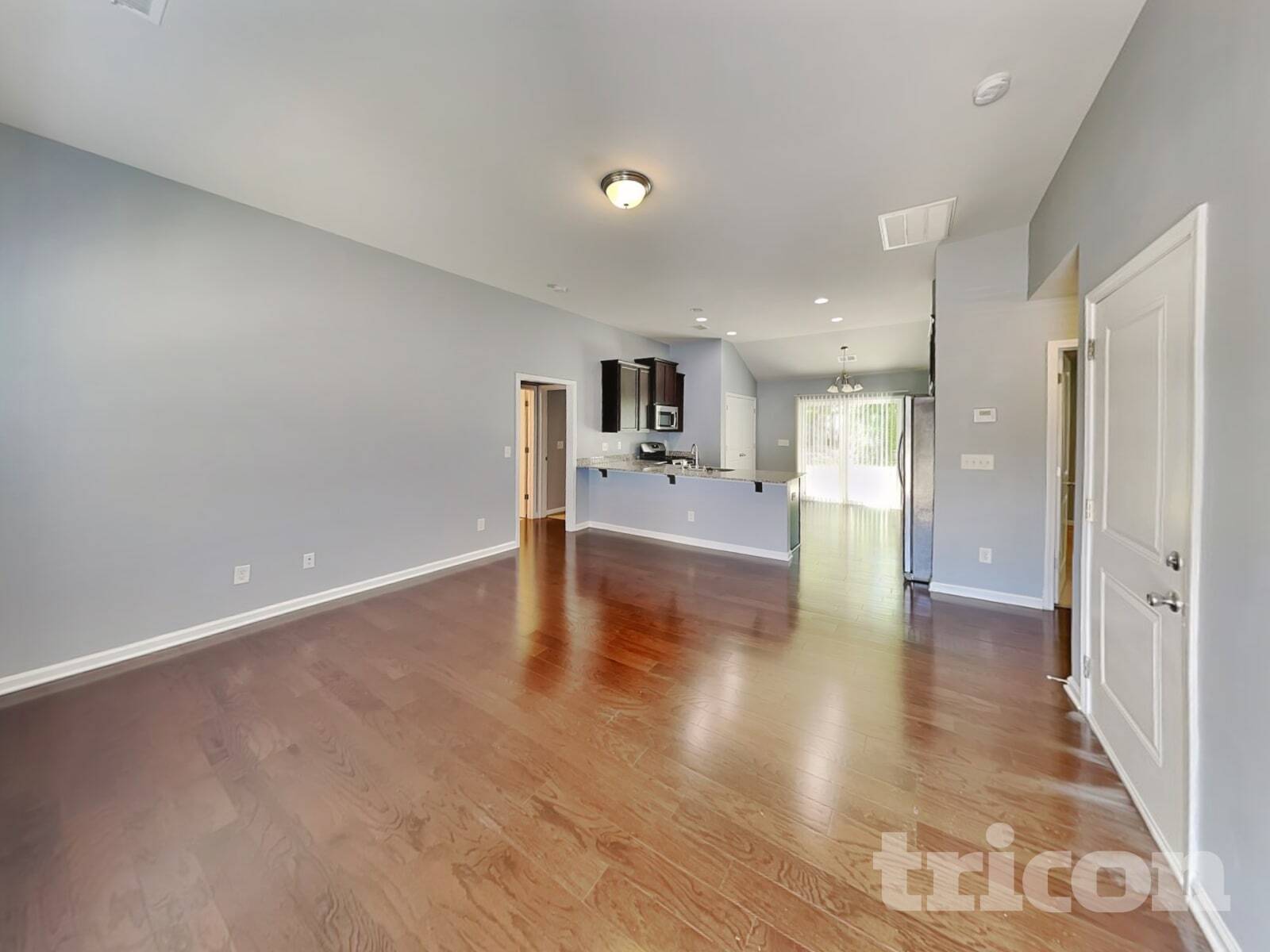 Building Photo - 474 Finch Ln