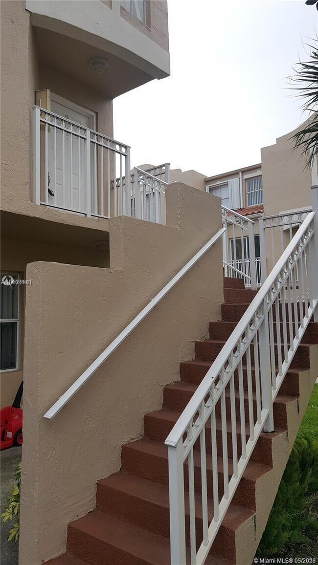 Building Photo - 8660 NW 5th Ter