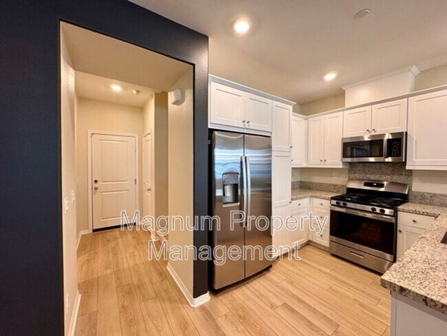 Building Photo - 34495 Agave Dr