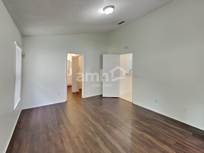 Building Photo - 957 Islander Ave