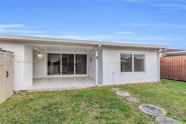 Building Photo - 7197 SW 152nd Pl