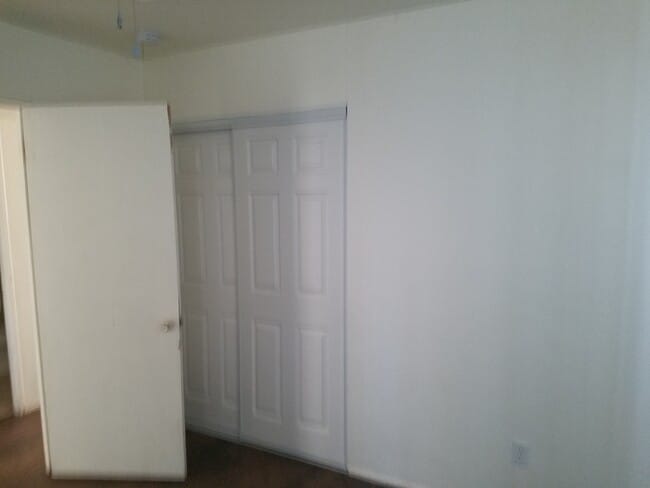 Building Photo - Charming 3 Bed, 2 Bath