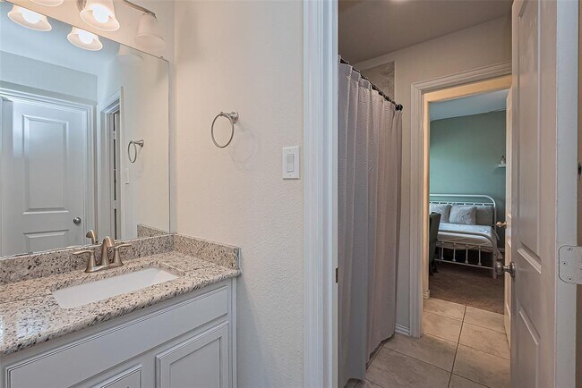 Building Photo - 16886 Ramsay Cascades Dr