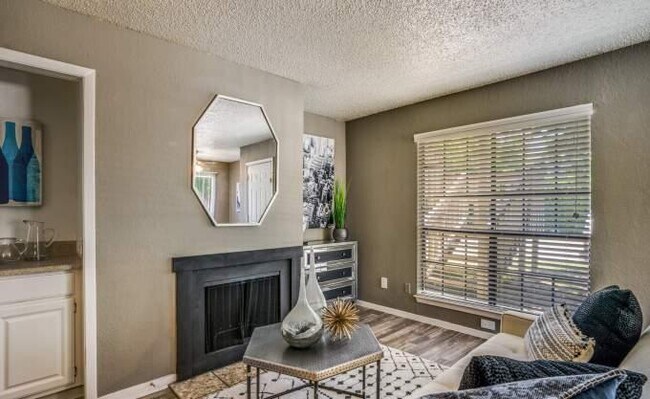 Building Photo - 1 bedroom in Fort Worth TX 76120