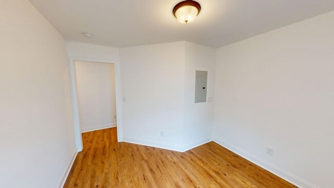 Building Photo - Creekside Unit With Flex Room- Villages at Bear Creek in Columbia, TN