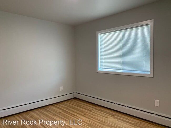 Building Photo - 1205 12th Ave N