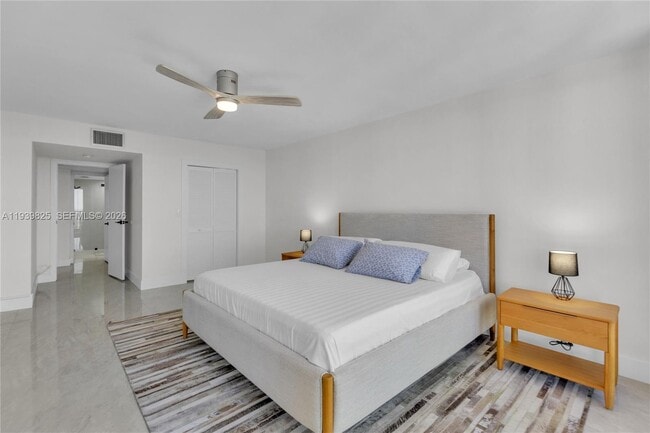 Building Photo - 2201 S Ocean Dr