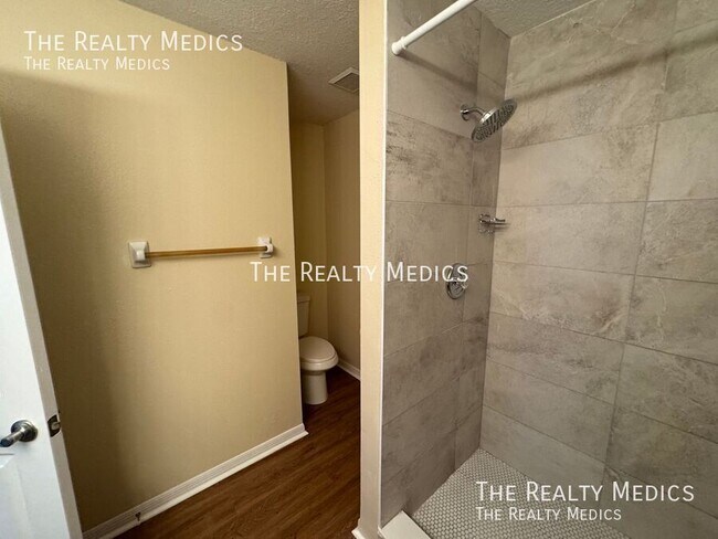 Building Photo - 20515 Macon Pkwy