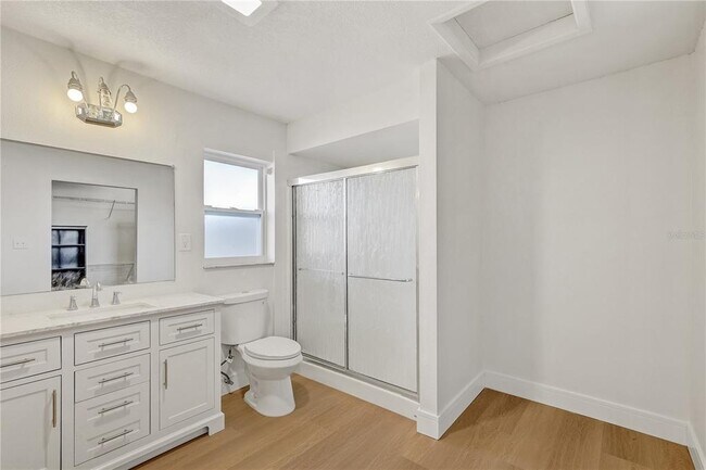 Building Photo - 7012 Pin Cherry Ln