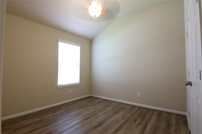 Building Photo - 3431 Lilac Ranch Dr