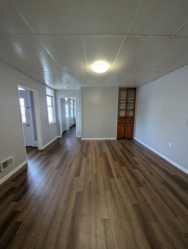 Building Photo - 2224 Arlington Ave