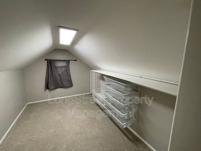 Building Photo - 11687 SE 33rd Ave