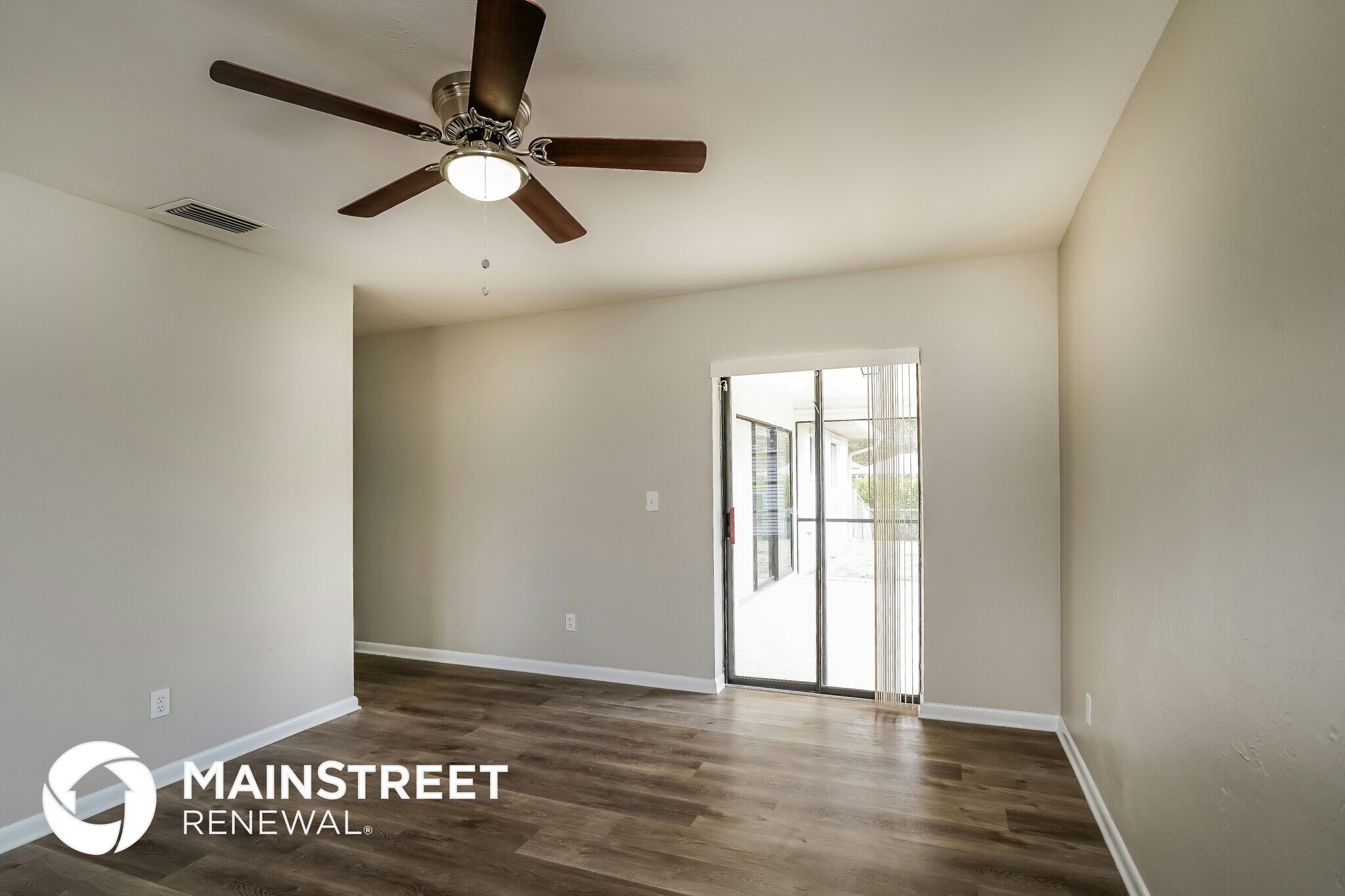 Building Photo - 2216 SE 6th Ln