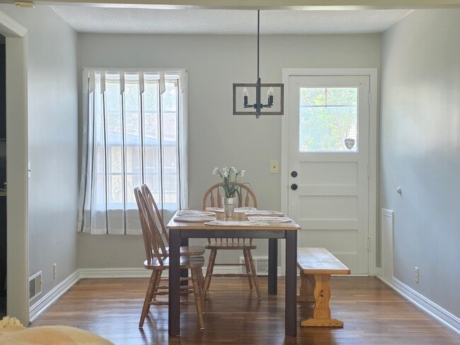 Building Photo - 2350 S Erie St