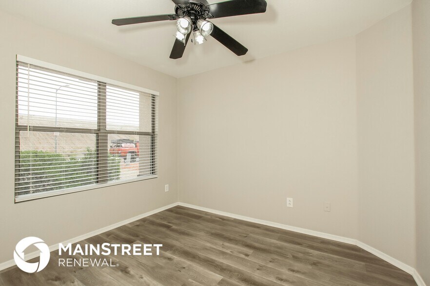 Building Photo - 12810 N 115th Ave