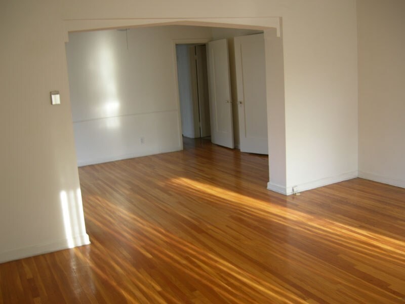 Building Photo - 466 N Orange Grove Ave