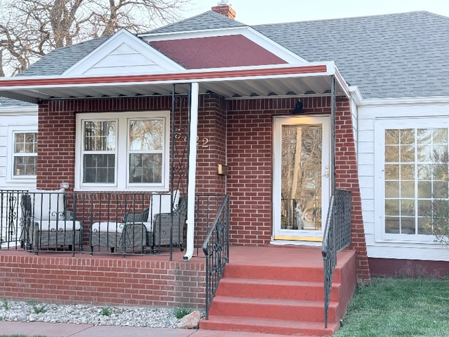 Primary Photo - 3322 Snyder Ave