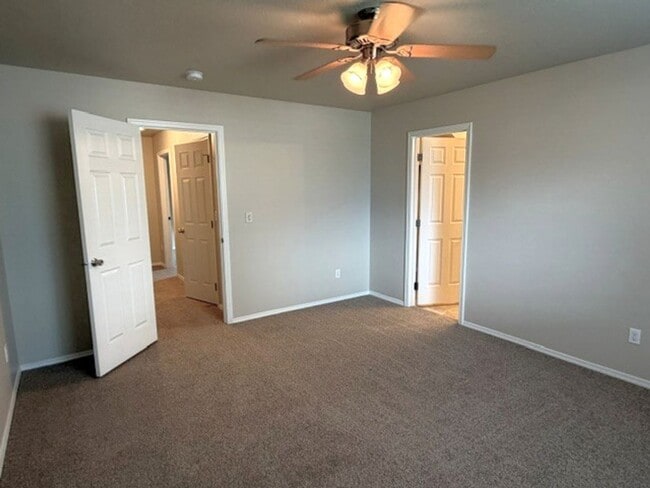 Building Photo - Beautiful 3 be 2 bath home with office in Meridian just off Locust Grove and Amity