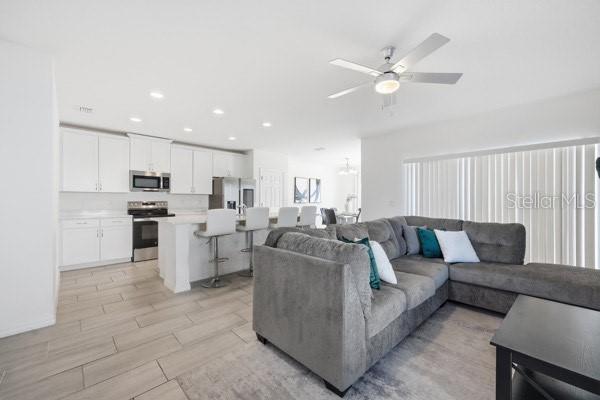 Building Photo - 1062 Sand Torch Cir