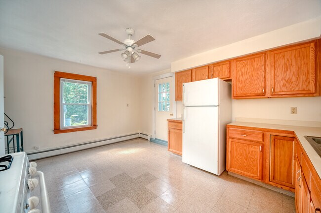 Building Photo - 41 Fairmount St