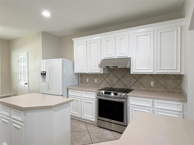 Building Photo - 20847 Cottage Cove Ln