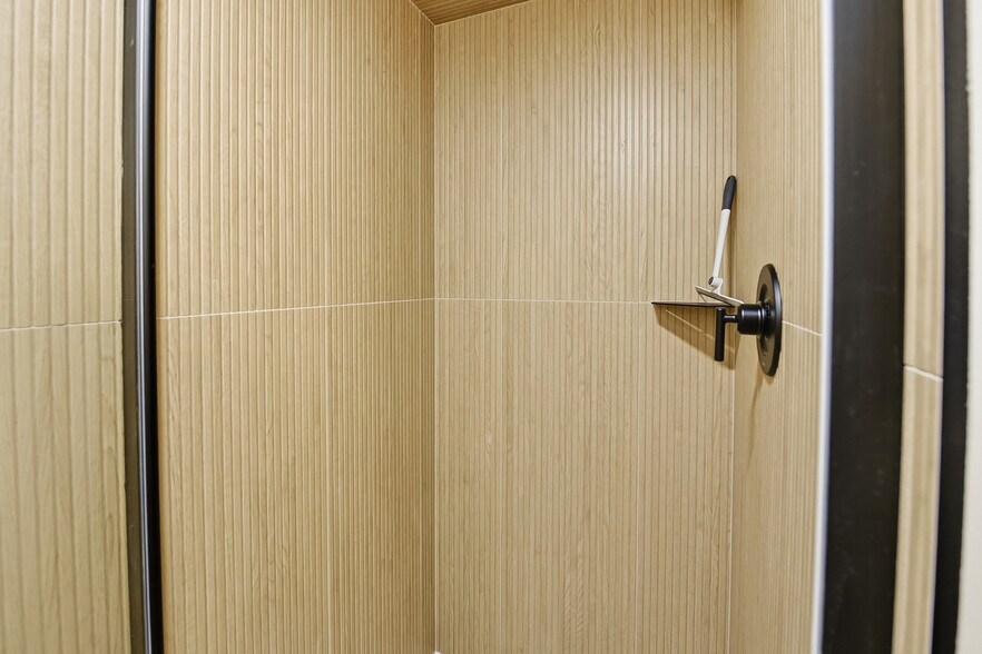 Building Photo - 4639 S 154th Avenue Cir