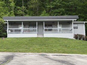 Building Photo - 300 Car-Mol Dr