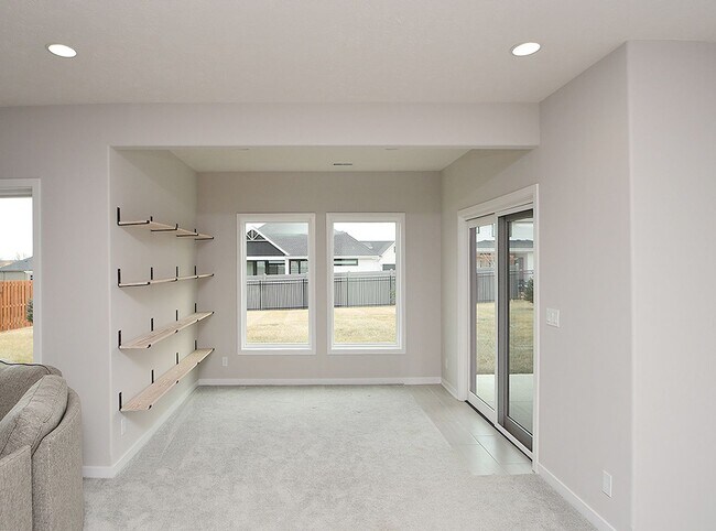 Building Photo - 5503 N 207th St