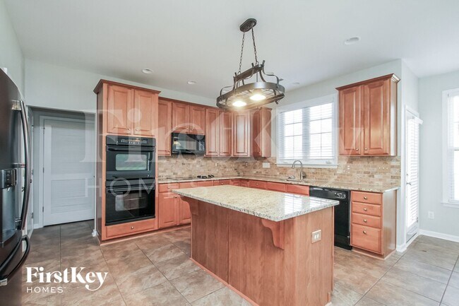 Building Photo - 813 Pinkney Pl