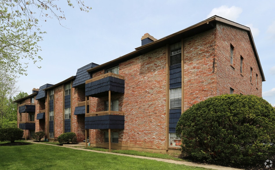 LakeHouse at Florence Apartments 101 Pinehurst Dr Florence KY 41042