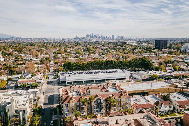 Building Photo - Essex Properties at Miracle Mile