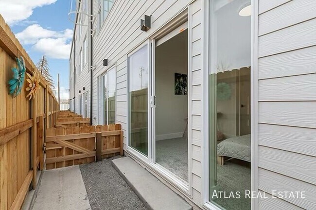 Building Photo - 1404 Benton St