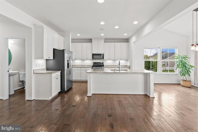 Building Photo - 109 Emperor Dr