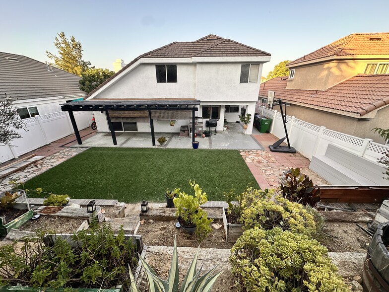 Building Photo - 23257 Joaquin Ridge Dr