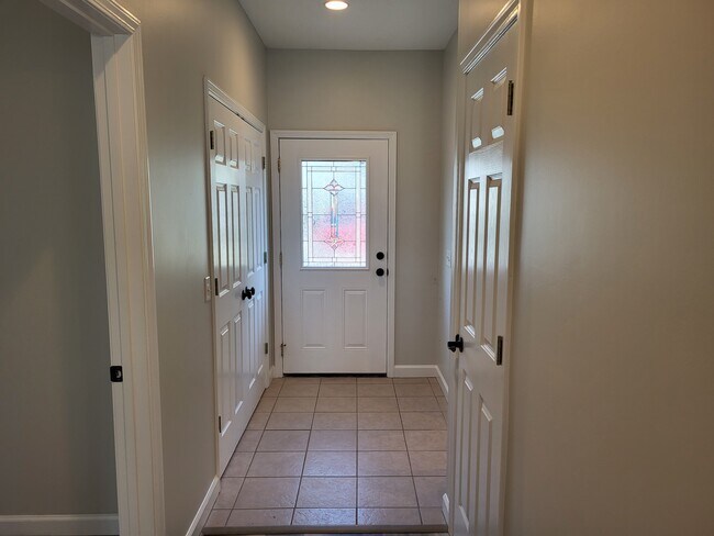 Building Photo - 351 Moss Creek Ln