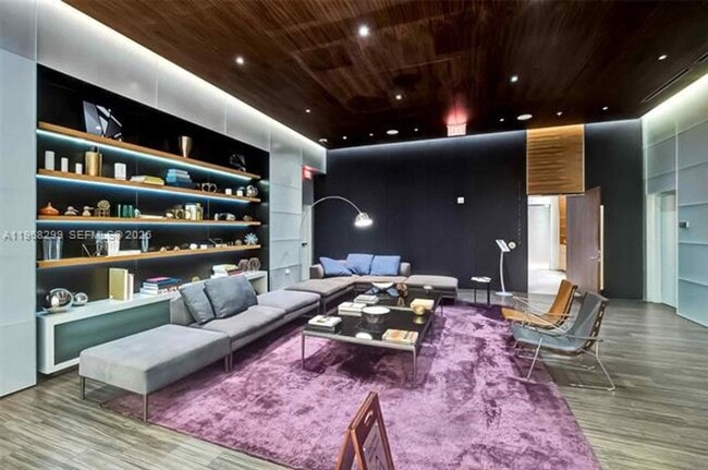 Building Photo - 88 SW 7th St