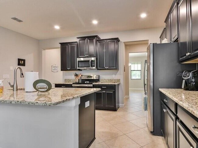 Building Photo - 14051 Tropical Kingbird Way