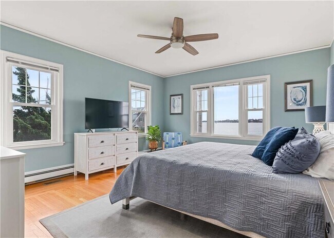 Building Photo - 112 Esplanade