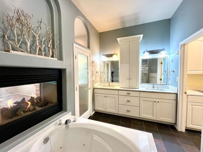 Building Photo - 1550 Capadaro Ct