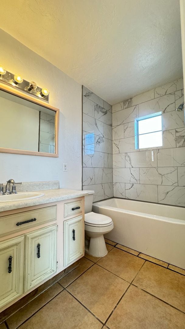 Building Photo - 4225 E Bellevue St