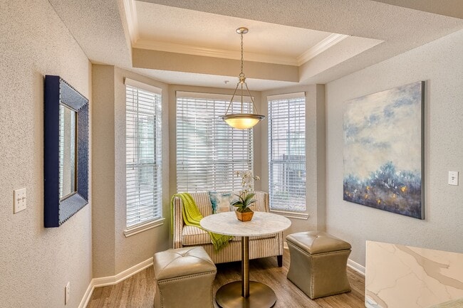 Building Photo - The Carlton