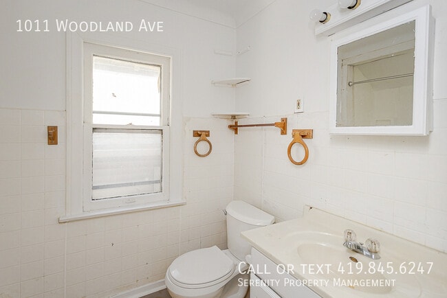 Building Photo - 1011 Woodland Ave