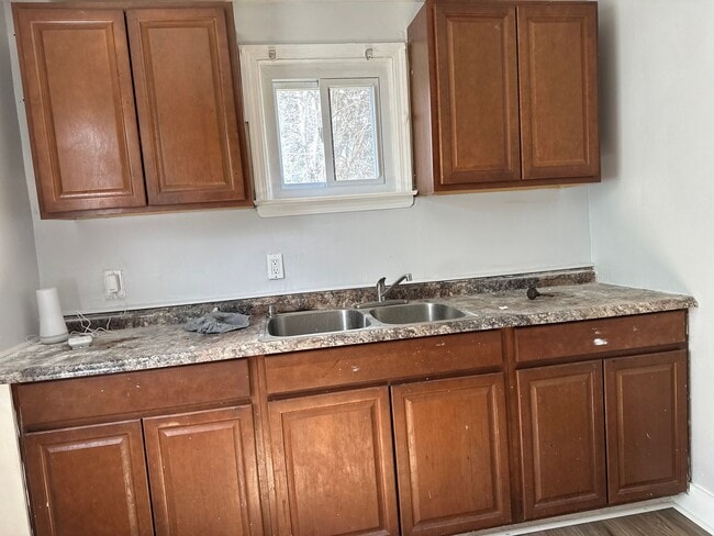 Building Photo - YOU WILL LOVE THIS HOME . CALL NOW FOR APPOINTMENT !!!