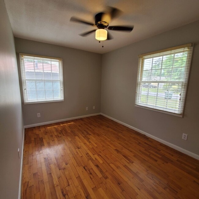 Building Photo - Modern Comforts and Serene Living: Your Ideal Rental Home in Valdosta, Georgia